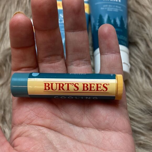 Burt’s Bees Grooming Essentials Kit for Men/face wash/shave cream/Moisturizer - Picture 5 of 16